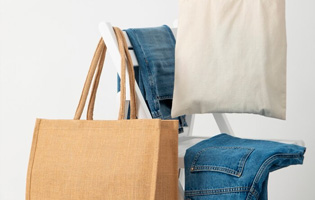 One Canvas Tote Seven Days of Effortless Outfits-01.jpg